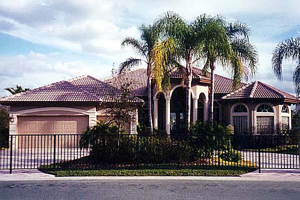 Model San Rafael