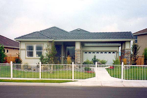 Model Sierra Vista