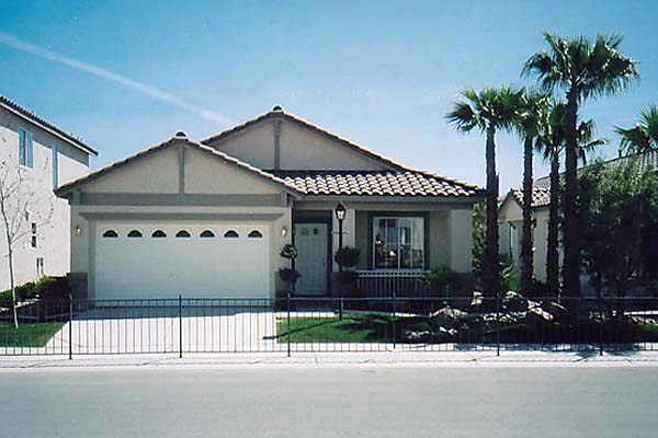 Model Pinnacle